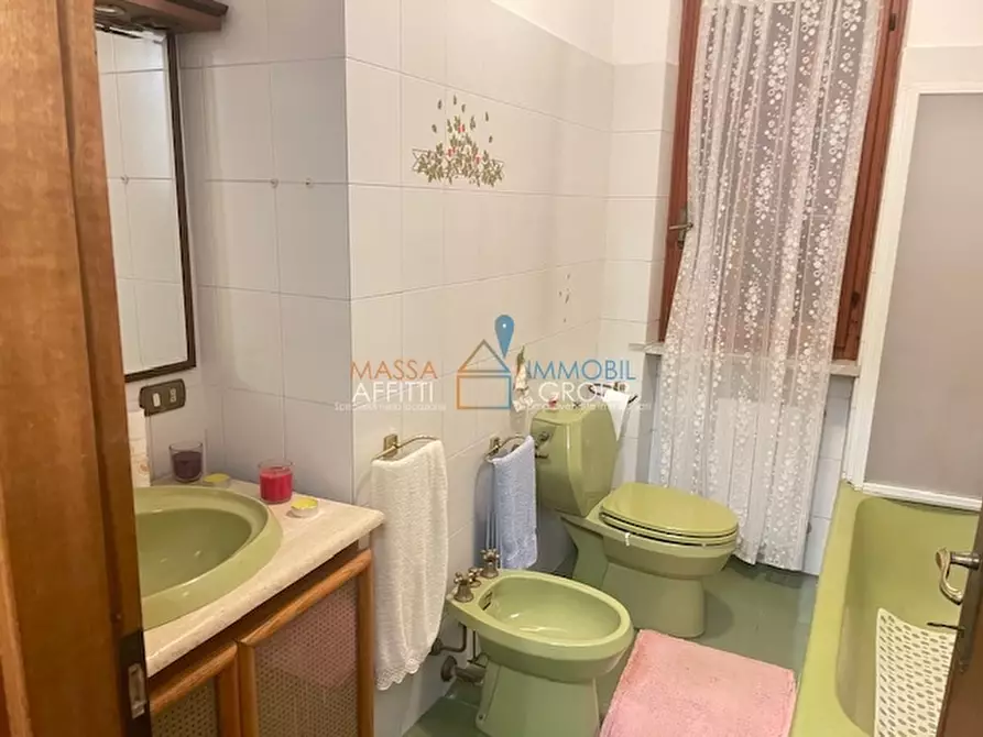 Immagine 35 di Porzione di casa in vendita  in Via San Francesco 11 a Massa