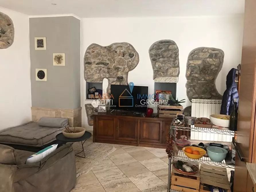 Immagine 8 di Porzione di casa in vendita  in Via dei Campi 21 a Carrara