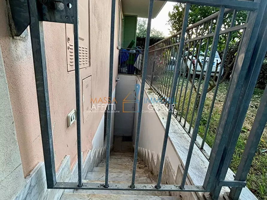 Immagine 23 di Pentalocale in vendita  in Via Puliche 235 a Massa