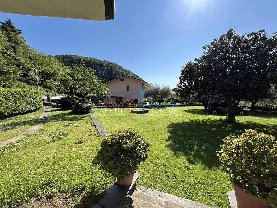 Immagine 3 di Villetta a schiera in vendita  in Via Palatina 18 a Montignoso