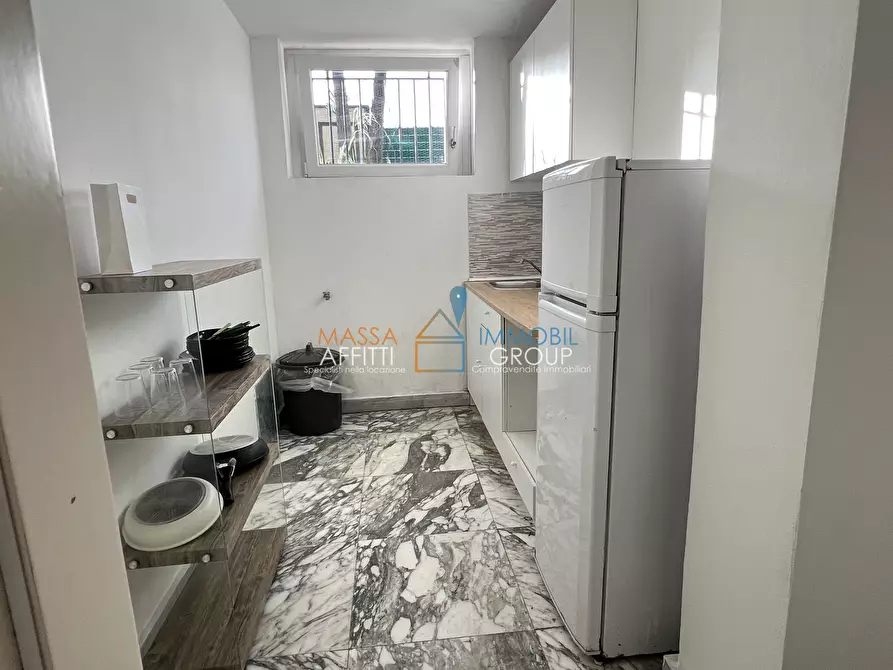 Immagine 9 di Trilocale in vendita  in Via Garibaldi 27 a Carrara