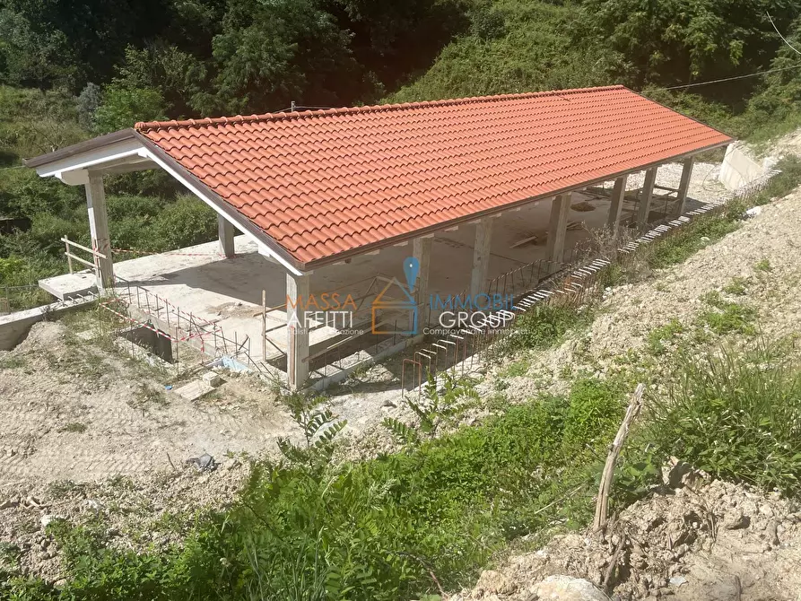 Immagine 14 di Casa bifamiliare in vendita  in Via delle Grazie 8 a Massa