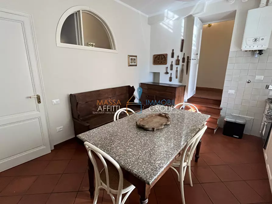 Immagine 4 di Pentalocale in affitto  in Via Godola 28/A a Massa