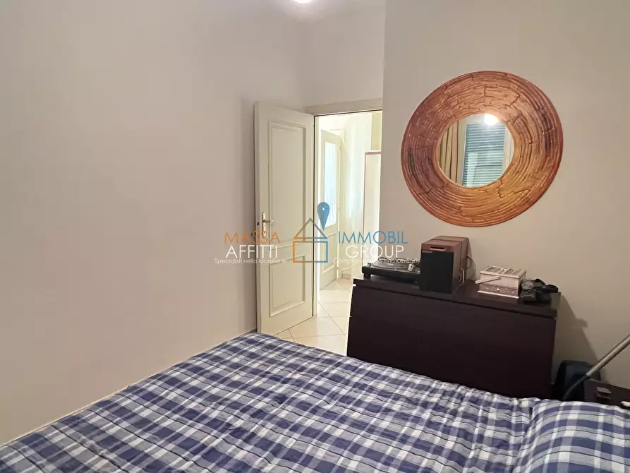 Immagine 18 di Porzione di casa in vendita  in Via Marina 84 a Montignoso