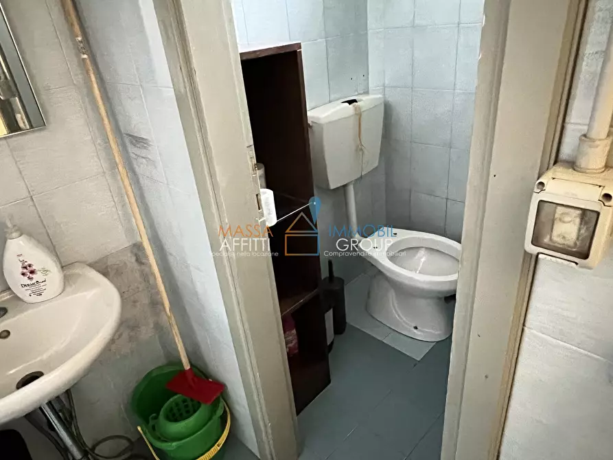 Immagine 25 di Pizzeria / Pub in vendita  in Via degli Oliveti 12 a Massa