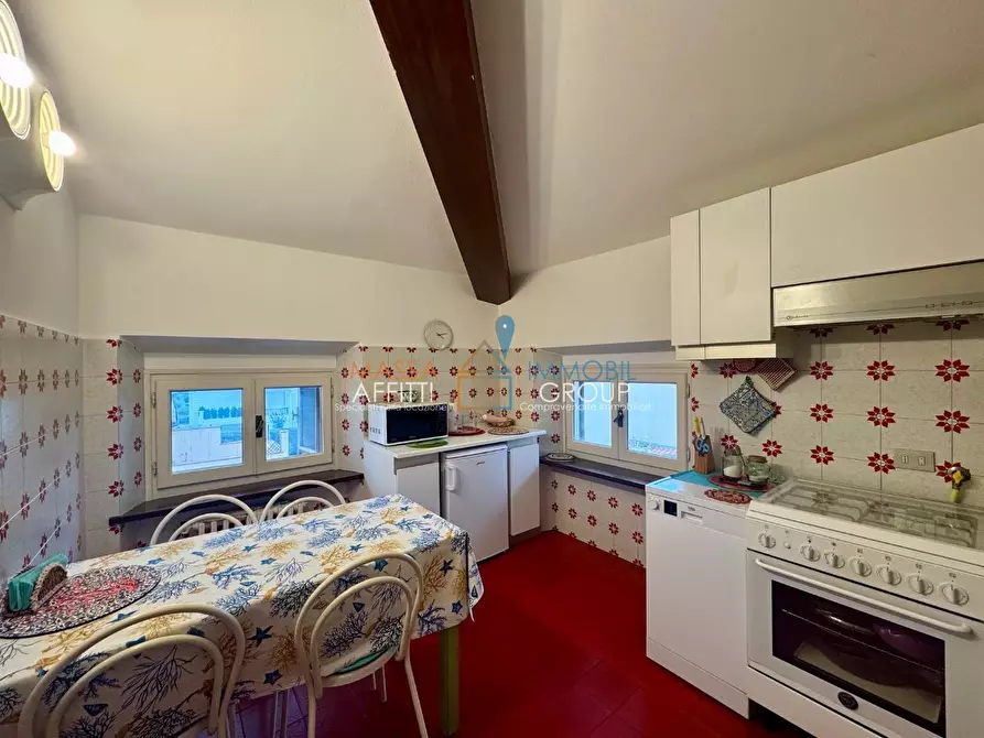 Immagine 7 di Pentalocale in vendita  in Via Michelangelo Buonarroti 12 a Forte Dei Marmi