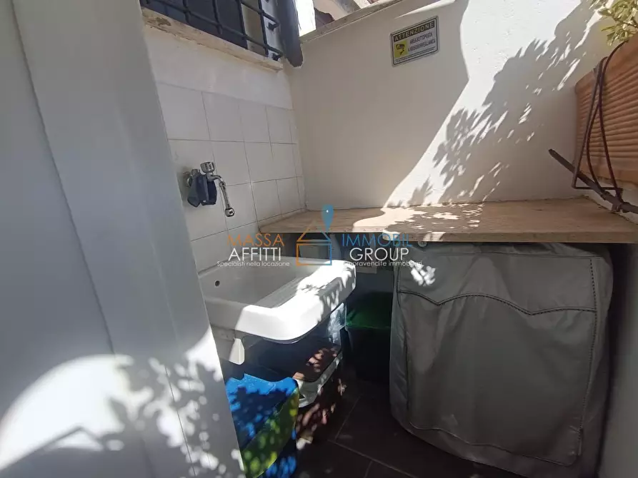 Immagine 14 di Porzione di casa in vendita  in Via del Conte 30 a Montignoso