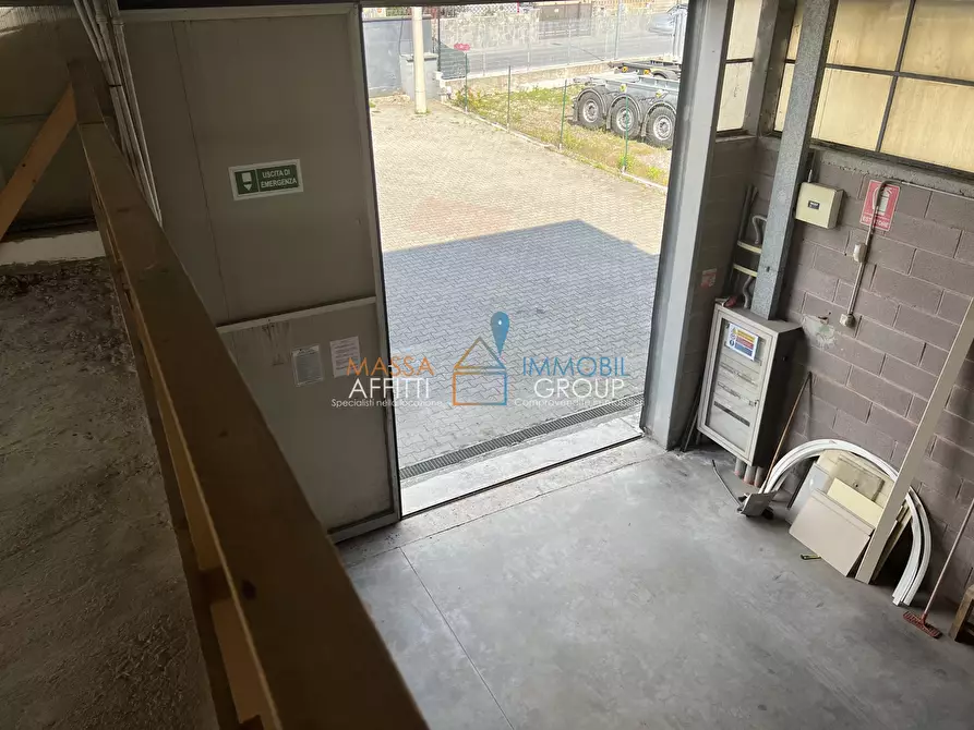 Immagine 19 di Capannone industriale in affitto  in Via Provinciale Avenza-Massa 194 a Carrara