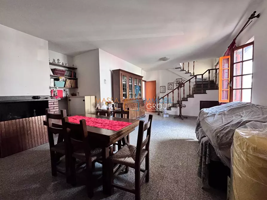Immagine 12 di Casa indipendente in vendita  in Via Romolo Briglia 7 a Massa