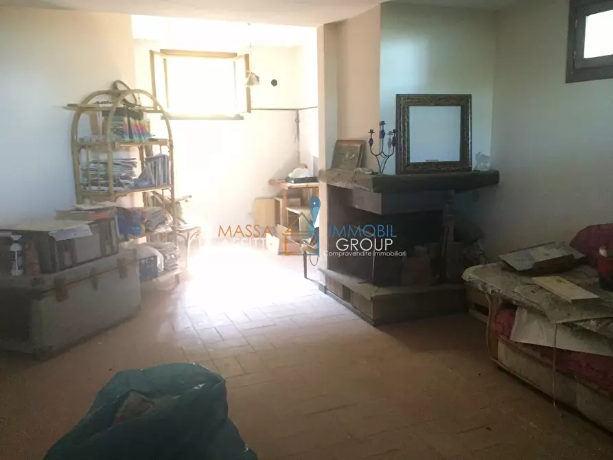 Immagine 14 di Villa in vendita  in Via dei Colli 88 a Massa