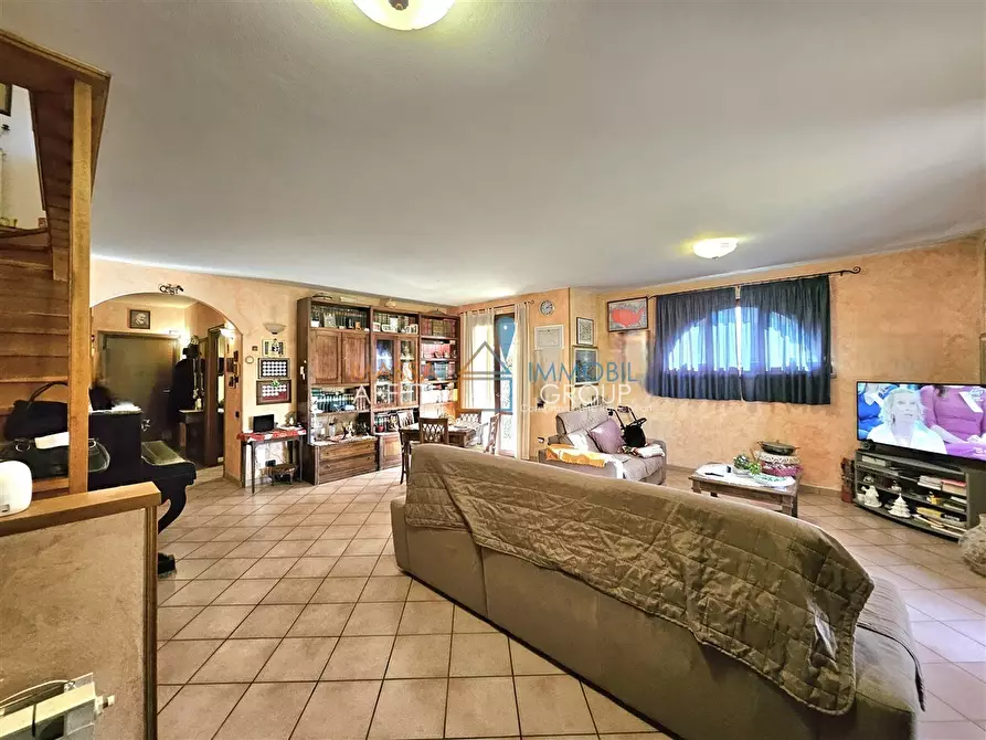 Immagine 2 di Villetta a schiera in vendita  in Via Godola 26 a Massa