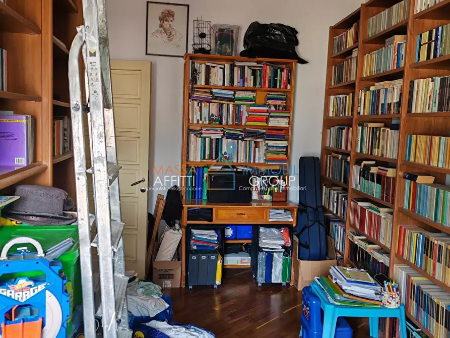 Immagine 15 di Quadrilocale in vendita  in Via Democrazia 21b a Massa