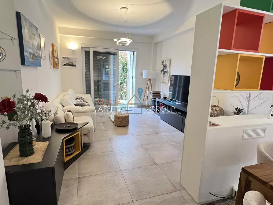 Immagine 19 di Quadrilocale in vendita  in Via Cateratte 81 a Montignoso