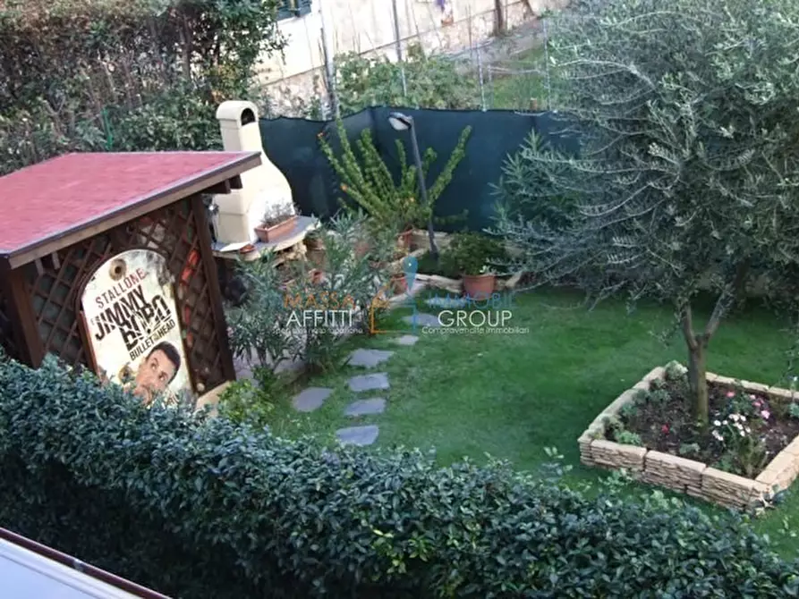 Immagine 29 di Villetta a schiera in vendita  in Via Canaletto 19 a Massa