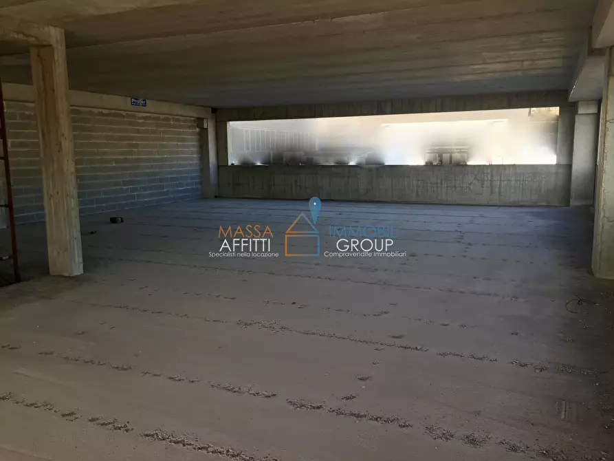 Immagine 5 di Attività commerciale in affitto  in Via Dorsale 50 a Massa