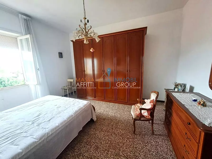 Immagine 7 di Quadrilocale in vendita  in Viale Roma 246 a Massa