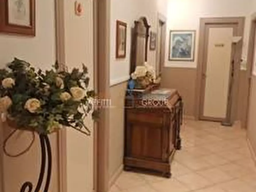 Immagine 14 di Albergo/B&B/Residence in vendita  in Via Paolo Ferrari 37 a Massa