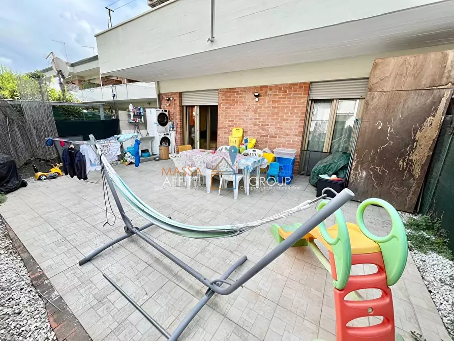 Immagine 1 di Appartamento in vendita  in Via del Balico 8 a Massa