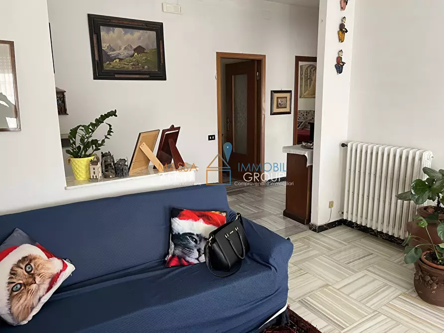 Immagine 3 di Pentalocale in vendita  in Via Foce 64 a Massa