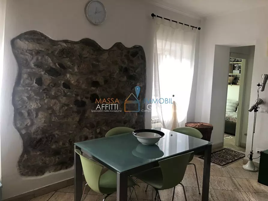 Immagine 6 di Porzione di casa in vendita  in Via dei Campi 21 a Carrara