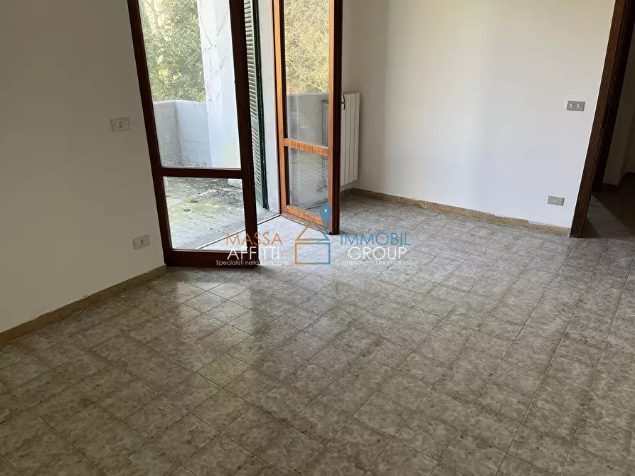 Immagine 15 di Porzione di casa in vendita  in Via dei Pioppi 6 a Massa