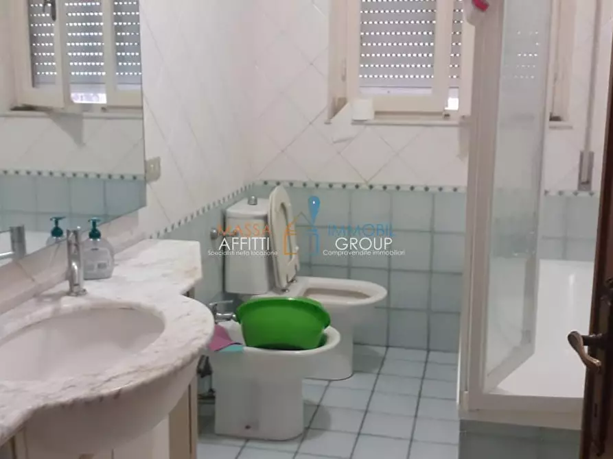 Immagine 8 di Appartamento in vendita  in Viale XX Settembre 98 a Carrara