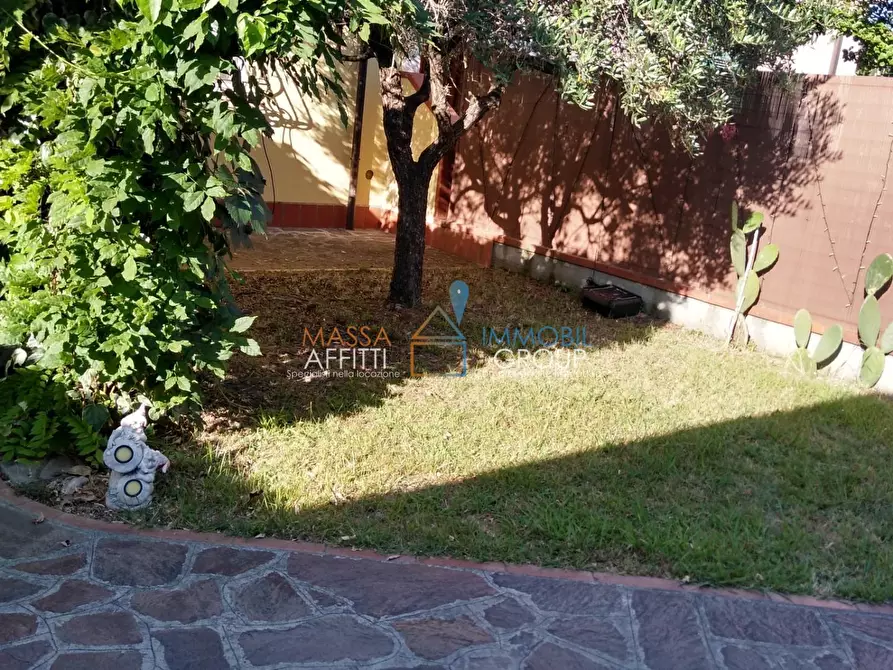 Immagine 19 di Porzione di casa in vendita  in Via Cavaiola 1/B a Carrara