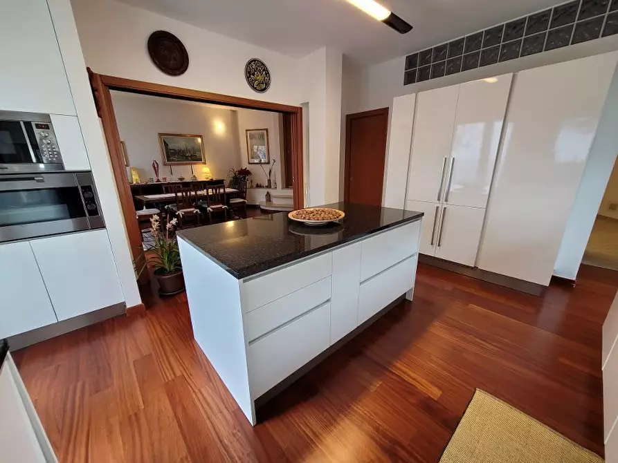 Immagine 24 di Villa in vendita  in via Neghelli 145 a Alassio