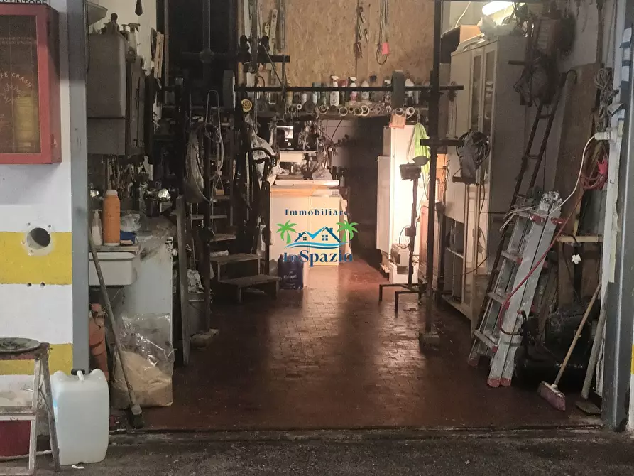 Immagine 6 di Garage in vendita  in via san lazzaro a Andora