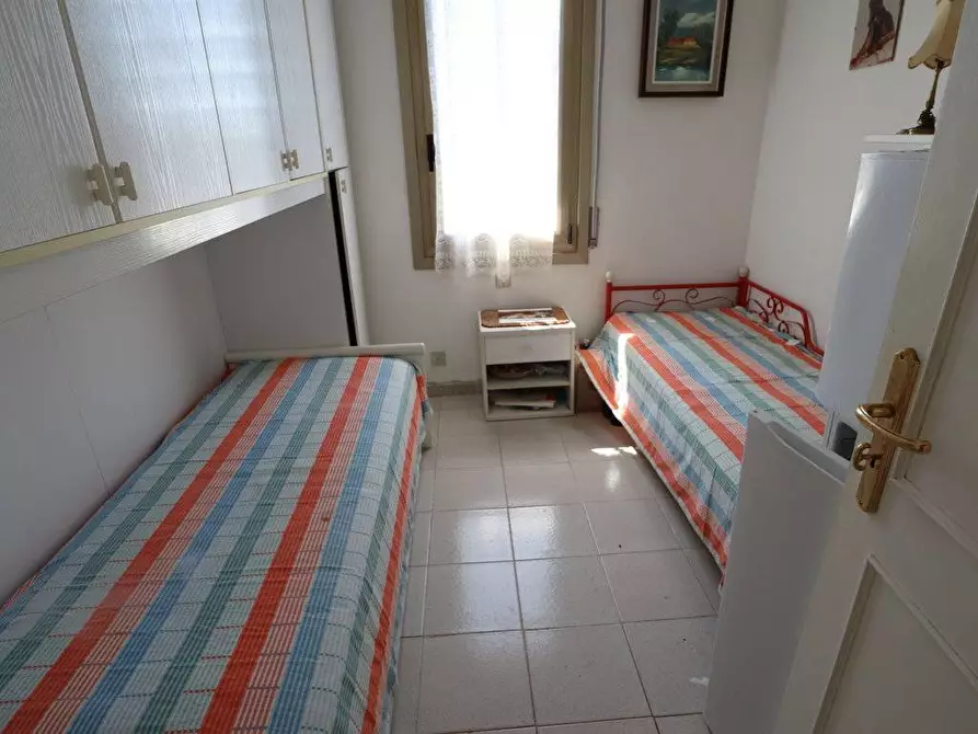 Immagine 13 di Villa in vendita  in viale olanda a Andora