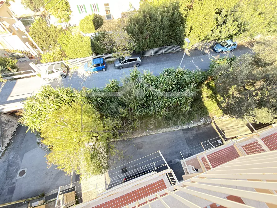 Immagine 21 di Bilocale in vendita  in Vico delle Stelle 29 a Savona