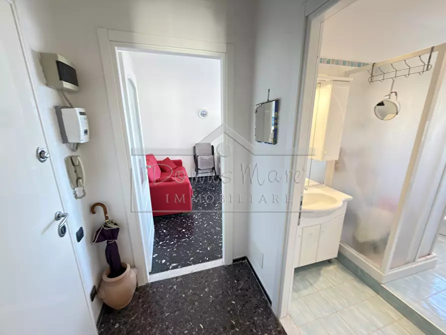 Immagine 7 di Bilocale in vendita  in Vico delle Stelle 29 a Savona