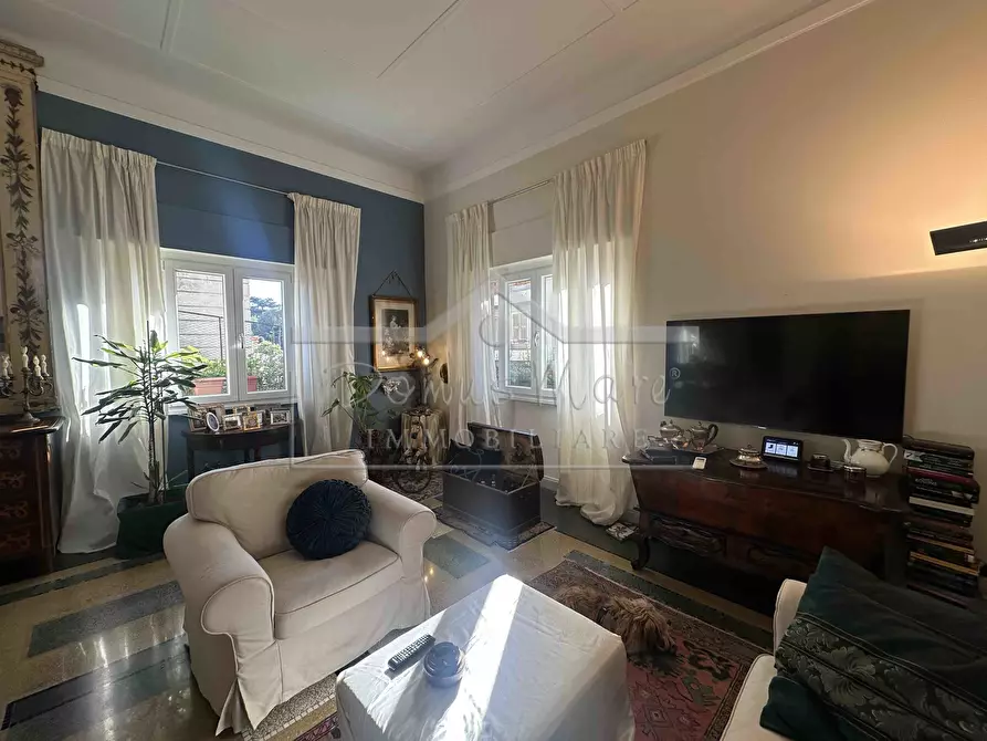 Immagine 8 di Pentalocale in vendita  in Via Beato Formica 4 a Savona