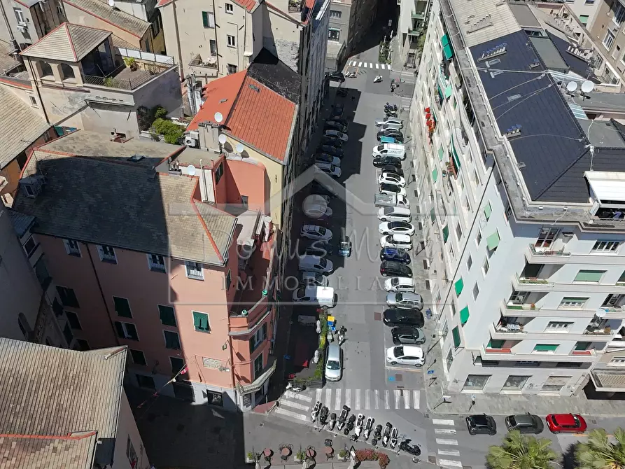 Immagine 2 di Pentalocale in vendita  in Via Orefici 3 a Savona