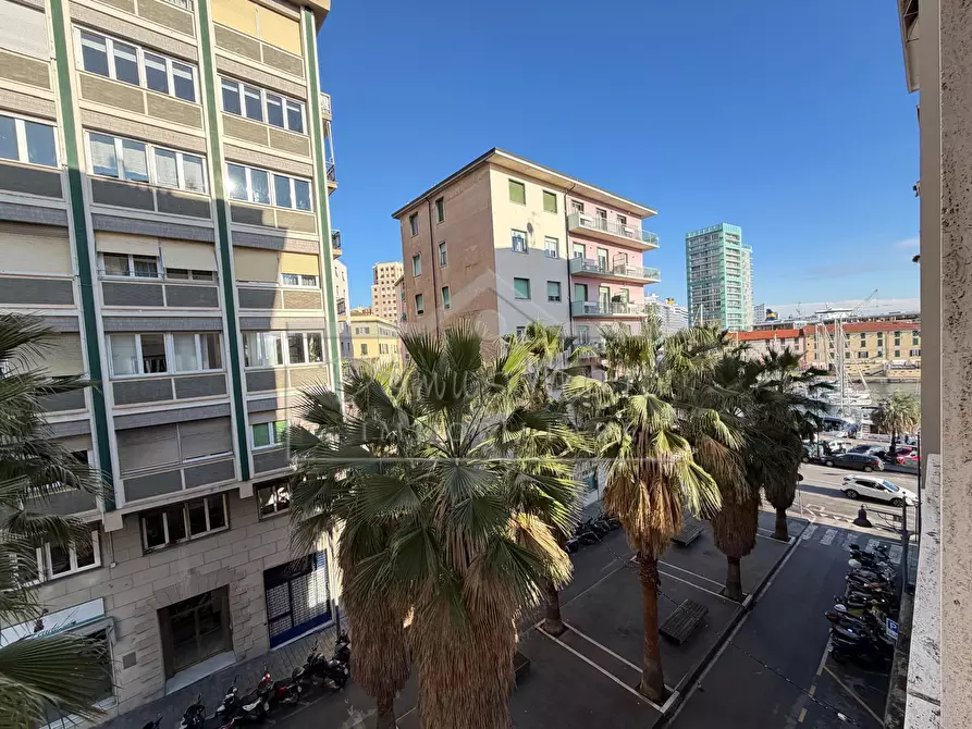 Immagine 44 di Pentalocale in vendita  in Via Orefici 3 a Savona