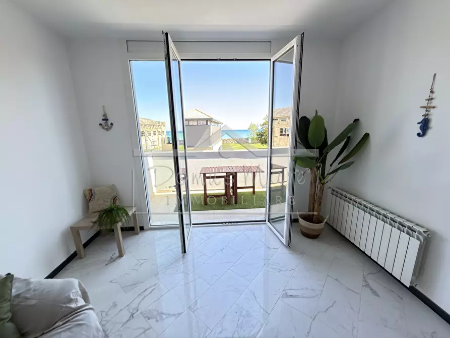 Immagine 12 di Quadrilocale in vendita  in Via Nizza 44 a Savona