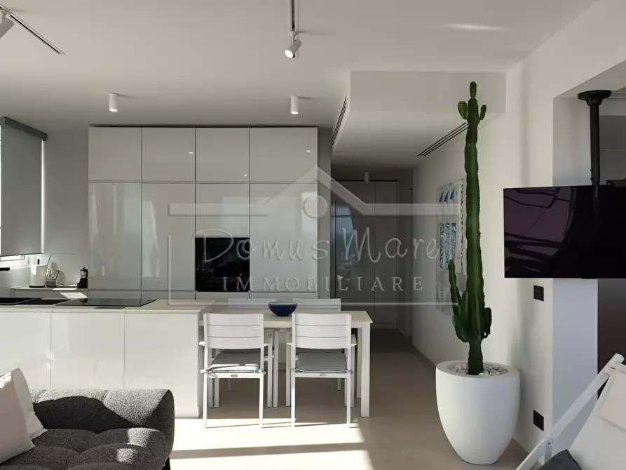 Immagine 1 di Quadrilocale in vendita  in Via Mede 11 a Bergeggi