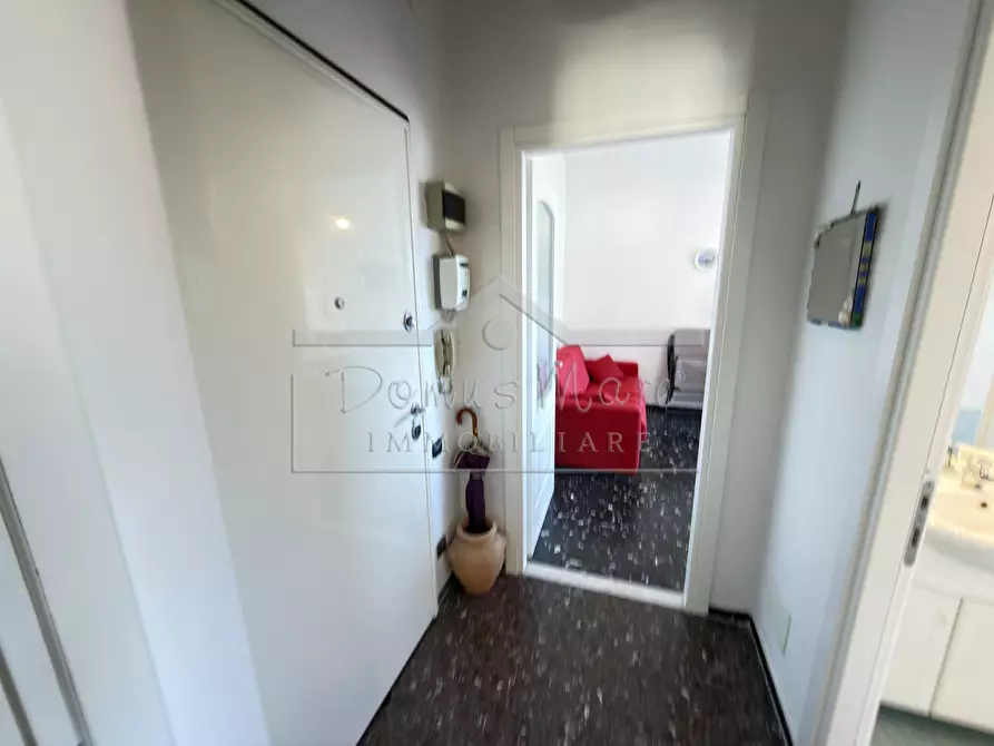 Immagine 8 di Bilocale in vendita  in Vico delle Stelle 29 a Savona