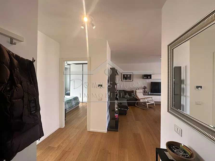 Immagine 9 di Quadrilocale in vendita  in Piazza Santa Cecilia 2 a Savona