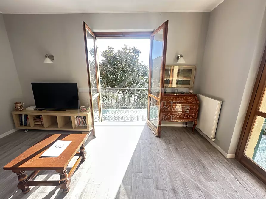 Immagine 17 di Casa indipendente in vendita  in Salvo D'Acquisto 70 a Recco