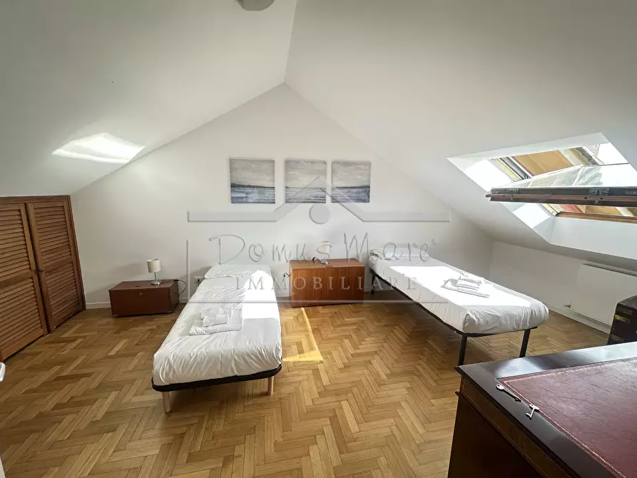 Immagine 41 di Casa indipendente in vendita  in Salvo D'Acquisto 70 a Recco