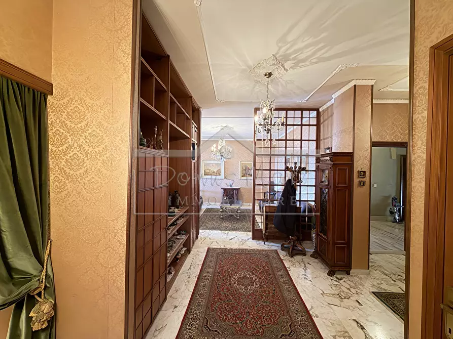 Immagine 6 di Pentalocale in vendita  a Savona