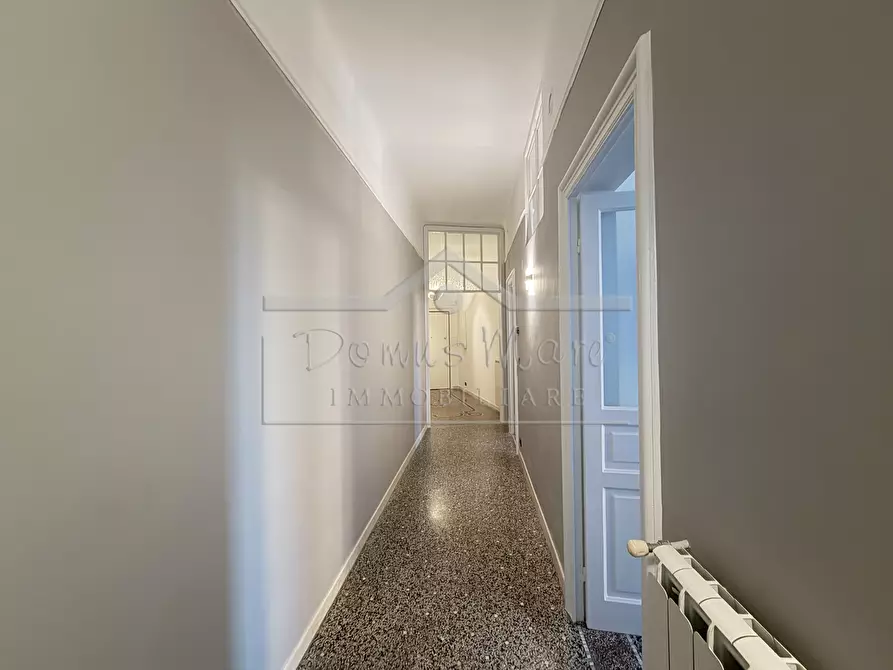 Immagine 14 di Quadrilocale in affitto  a Savona