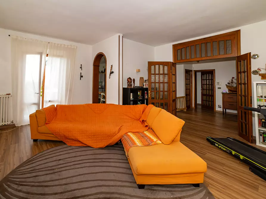 Immagine 13 di Villa in vendita  in Via Delle Corti a Collesalvetti