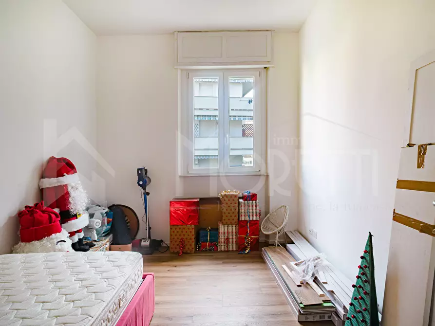 Immagine 59 di Pentalocale in vendita  in Via Costanzo Ebat a Livorno