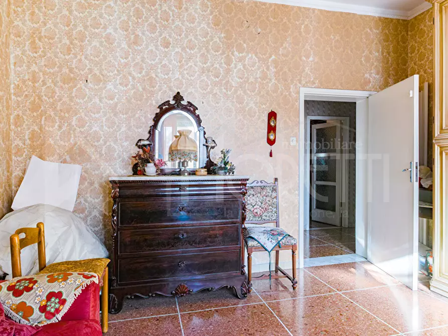 Immagine 35 di Pentalocale in vendita  in Viale Fabbricotti a Livorno