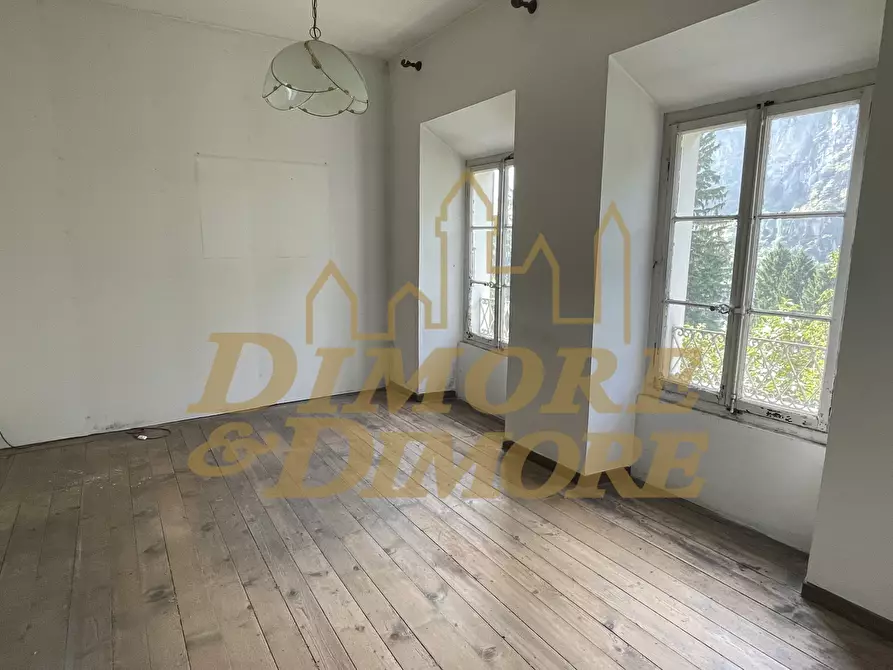 Immagine 90 di Albergo/B&B/Residence in vendita  in Via Fontana 3 a Varzo