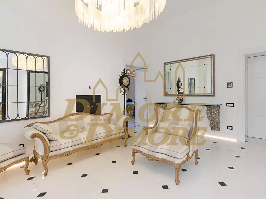 Immagine 20 di Villa in vendita  in via giuseppe verdi 5 a Stresa