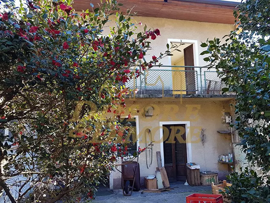 Immagine 6 di Porzione di casa in vendita  in vicolo san giulio a Lesa