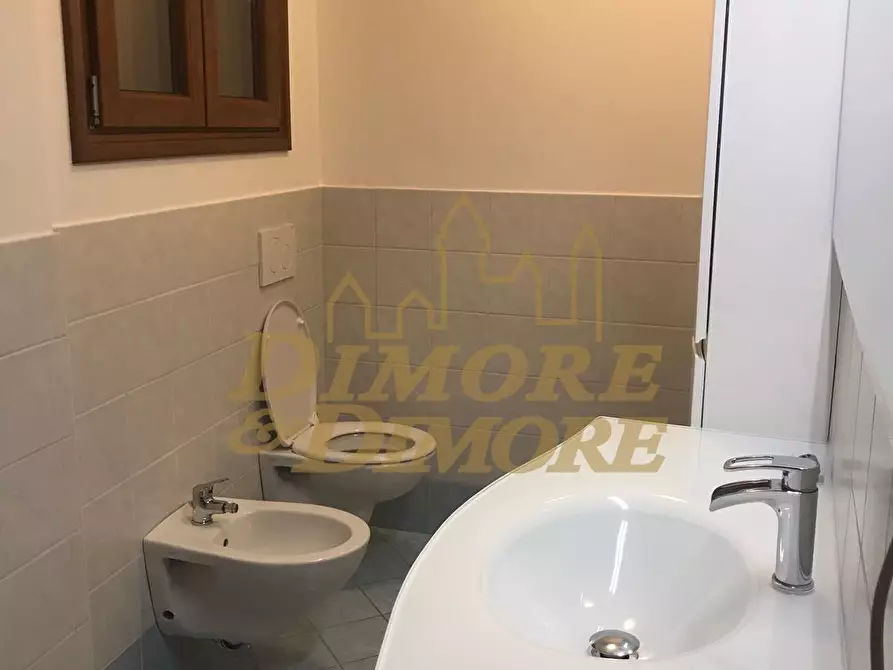 Immagine 26 di Villa in vendita  a Luino